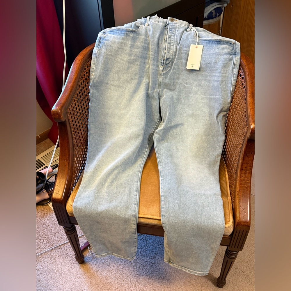 Good American Light Blue Distressed Jeans